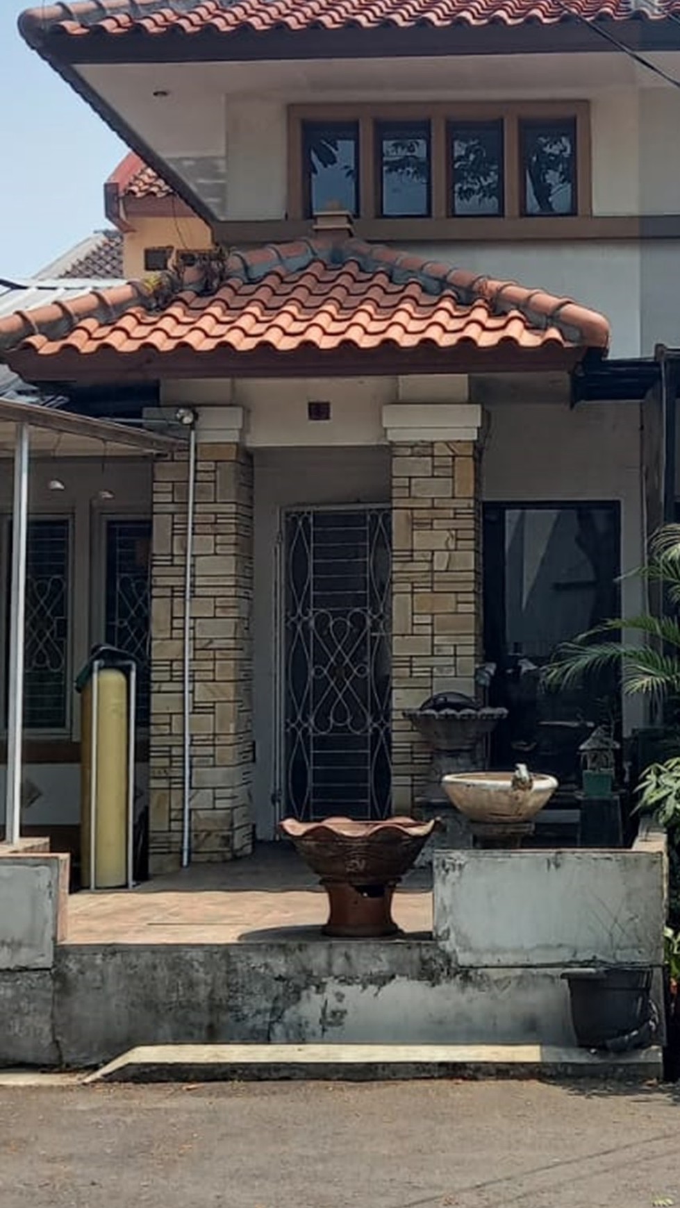 Dijual Rumah  Tinggal Di Taman Parahyangan, Lippo Karawaci Dengan Lingkungan Yang Nyaman ,Aman dan Asri