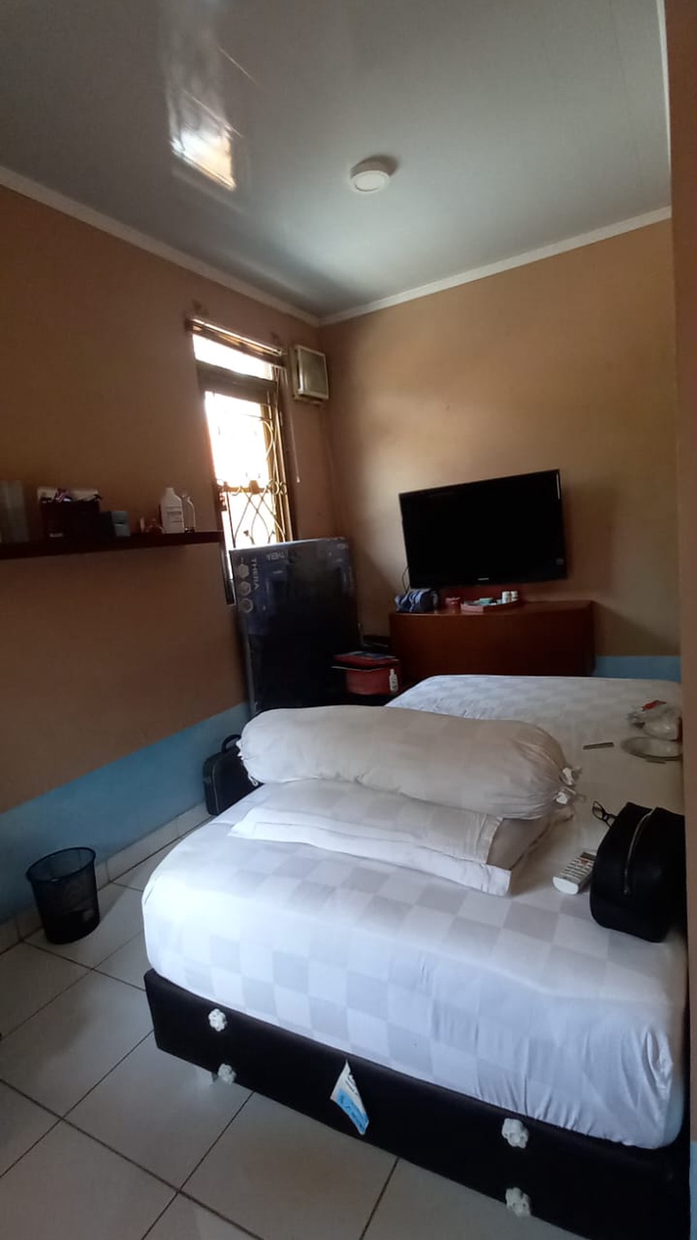 Dijual Rumah  Tinggal Di Taman Parahyangan, Lippo Karawaci Dengan Lingkungan Yang Nyaman ,Aman dan Asri