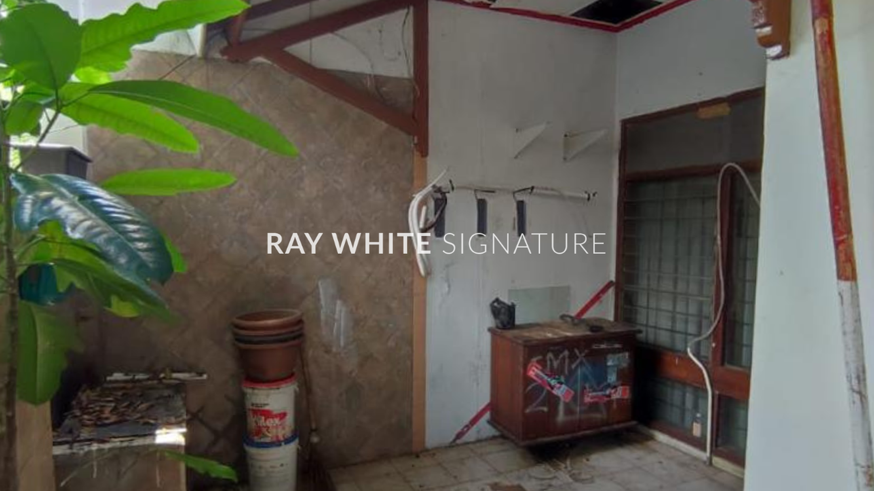 Dijual Rumah Lama Area Tenang Cocok Untuk Hunian di Lamandau Kebayoran Baru