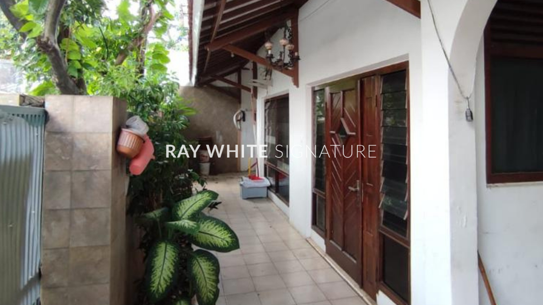 Dijual Rumah Lama Area Tenang Cocok Untuk Hunian di Lamandau Kebayoran Baru