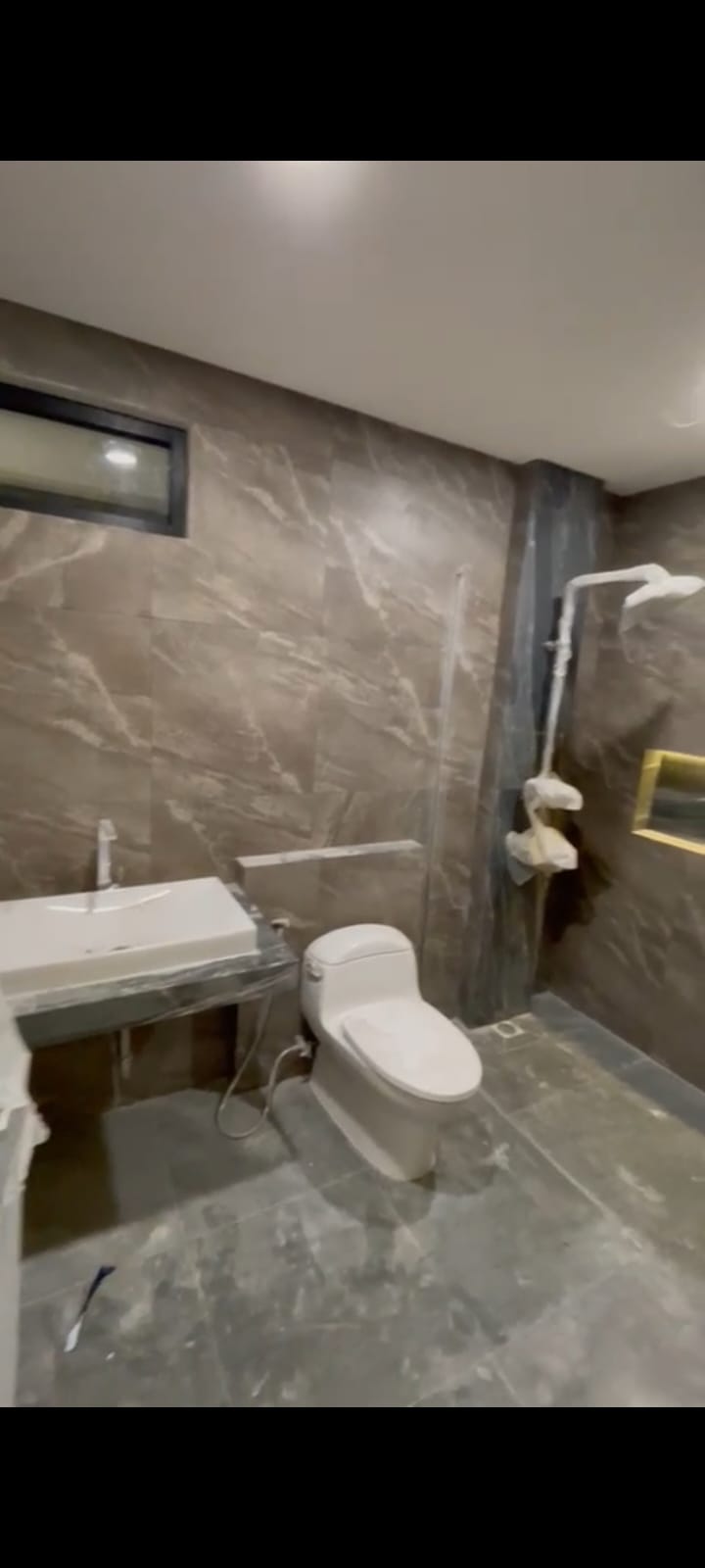 Dijual Rumah Minimalis di International Village 1 Citraland Surabaya