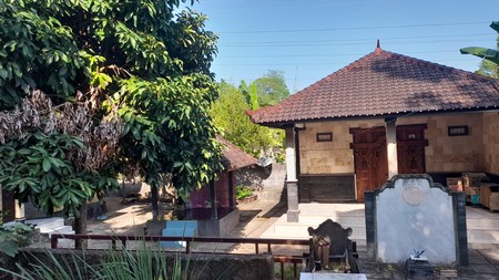 Low Budget House with Expansive Land in Panji Anom