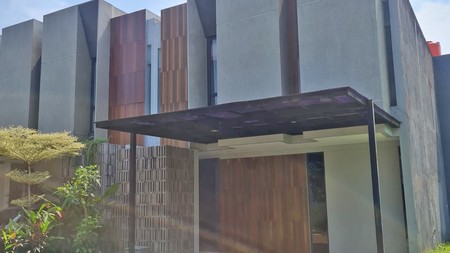 Rumah Minimalis 2 lantai di Discovery Altezza Bintaro Jaya