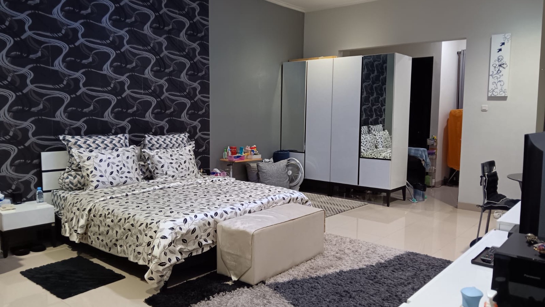 Rumah 2 Lantai Full Furnished di Komplek Batununggal
