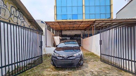 Dijual Ruko 3 Lantai di Jl Pahlawan Ciputat Timur