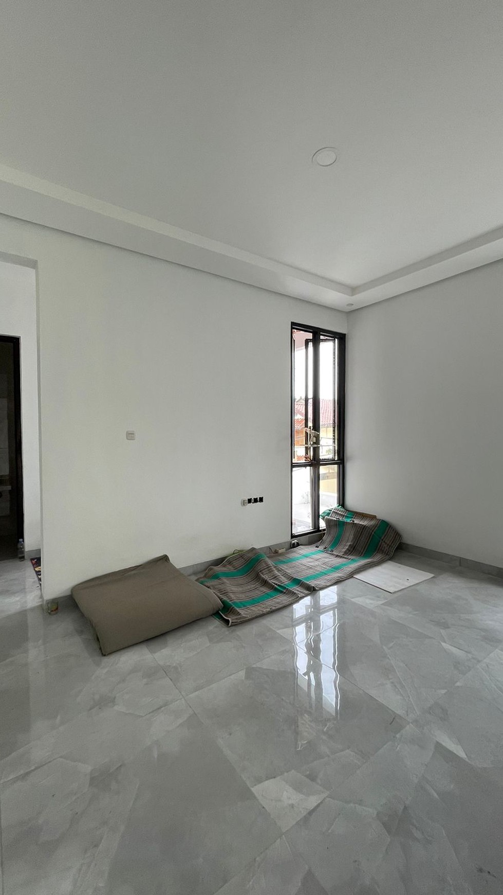 Dijual Rumah Baru,Jalan Lebar di Bintaro Jaya Sektor 9