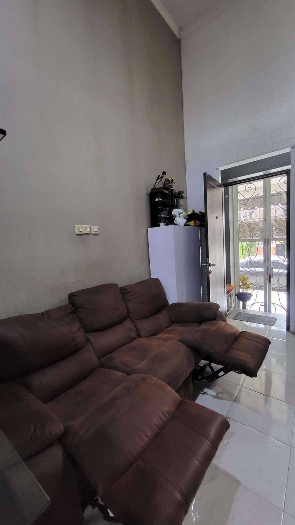 Rumah Bagus di Graha Raya