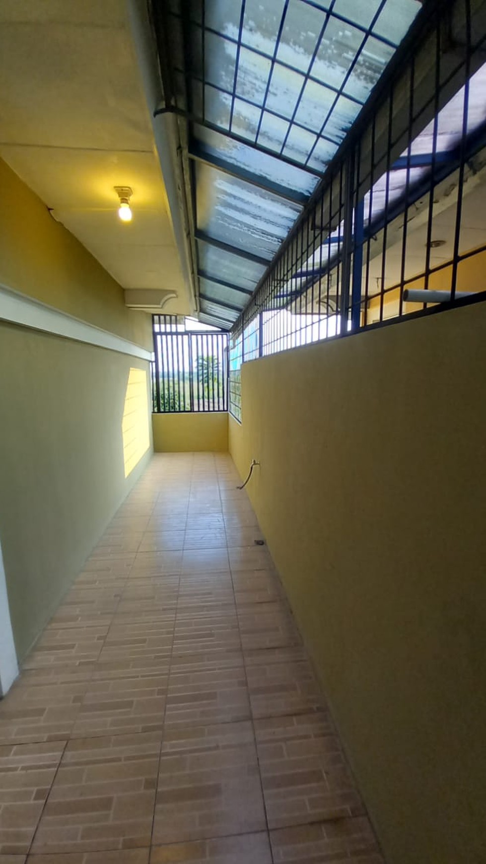 Rumah Siap Huni Baru Renovasi di Taman Mediteranian Lippo Karawaci Tangerang