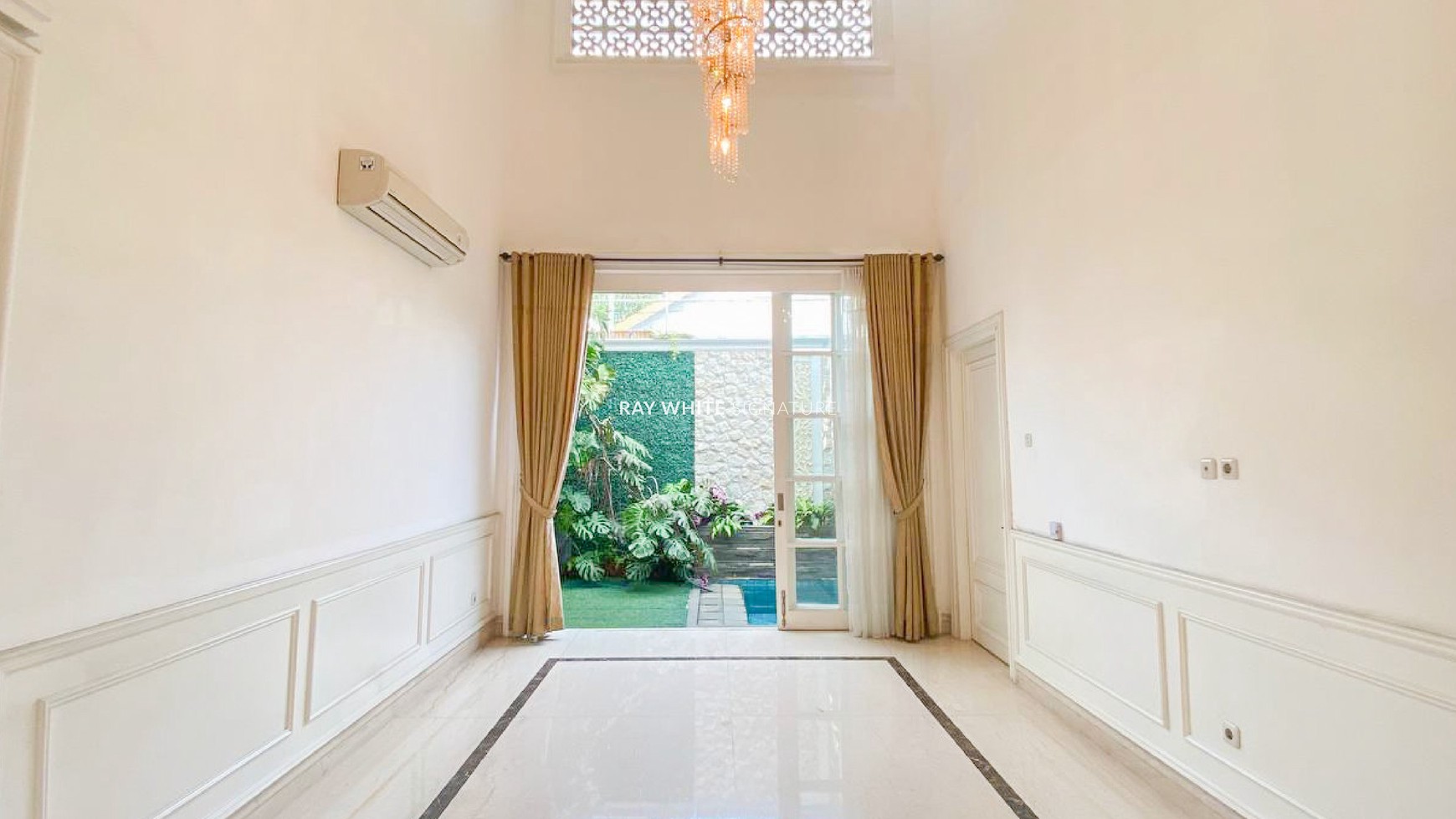 Rumah Hitung Tanah Area Cipete