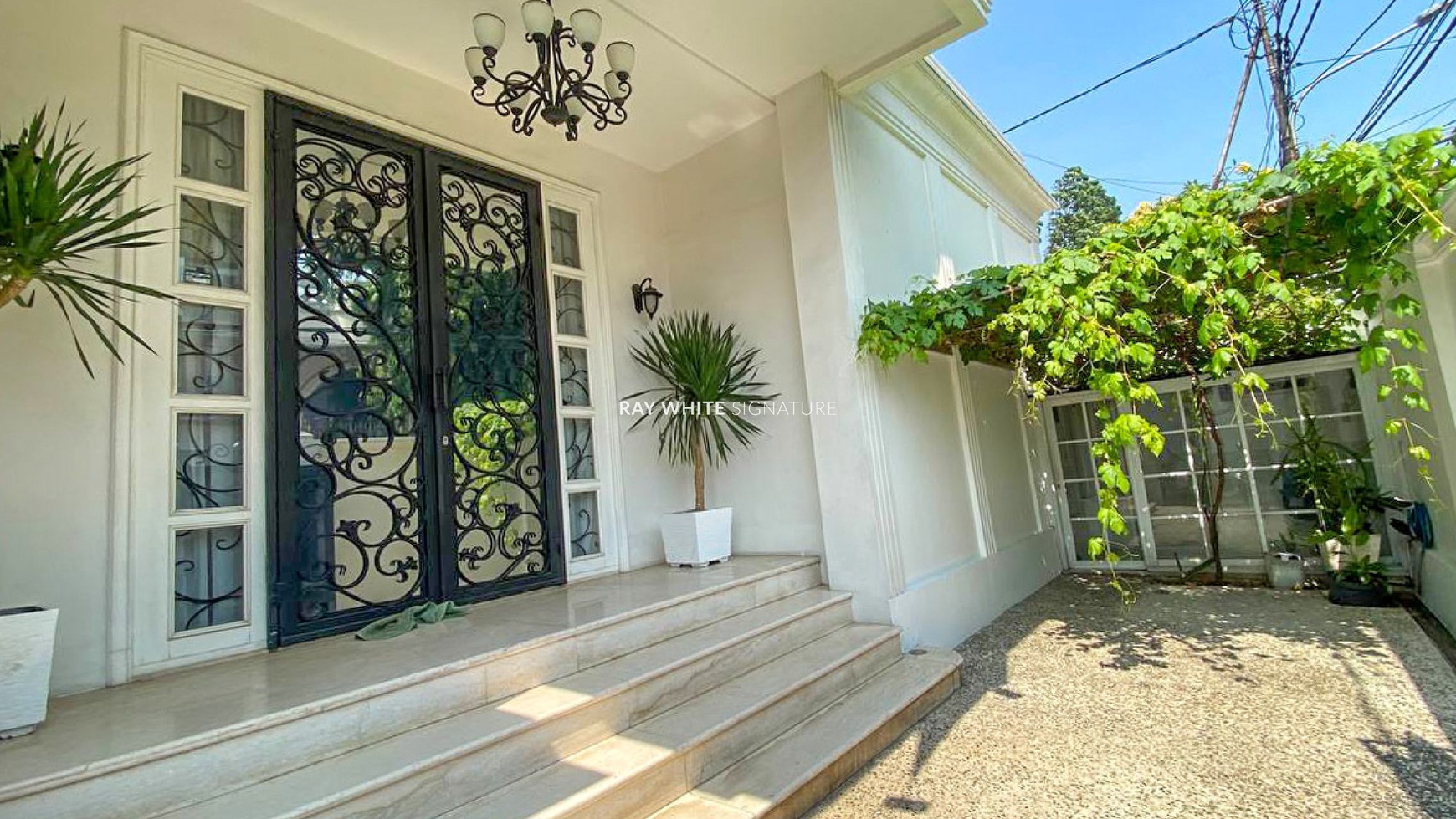 Rumah Hitung Tanah Area Cipete