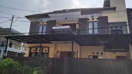 Rumah Bagus Di Komp DPR Pondok Ranji Kota Tangerang Selatan