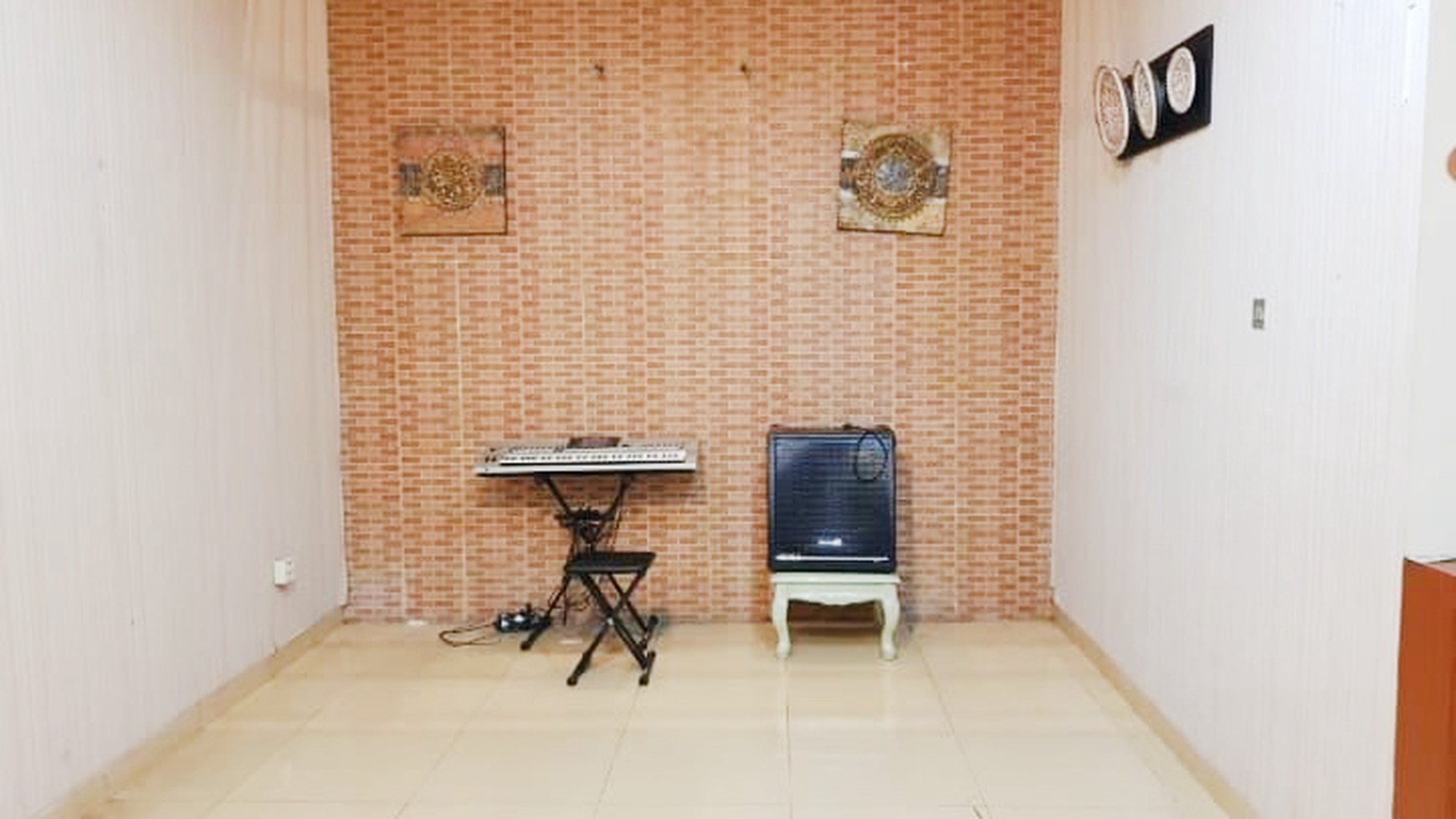 Rumah Bagus Di Komp DPR Pondok Ranji Kota Tangerang Selatan