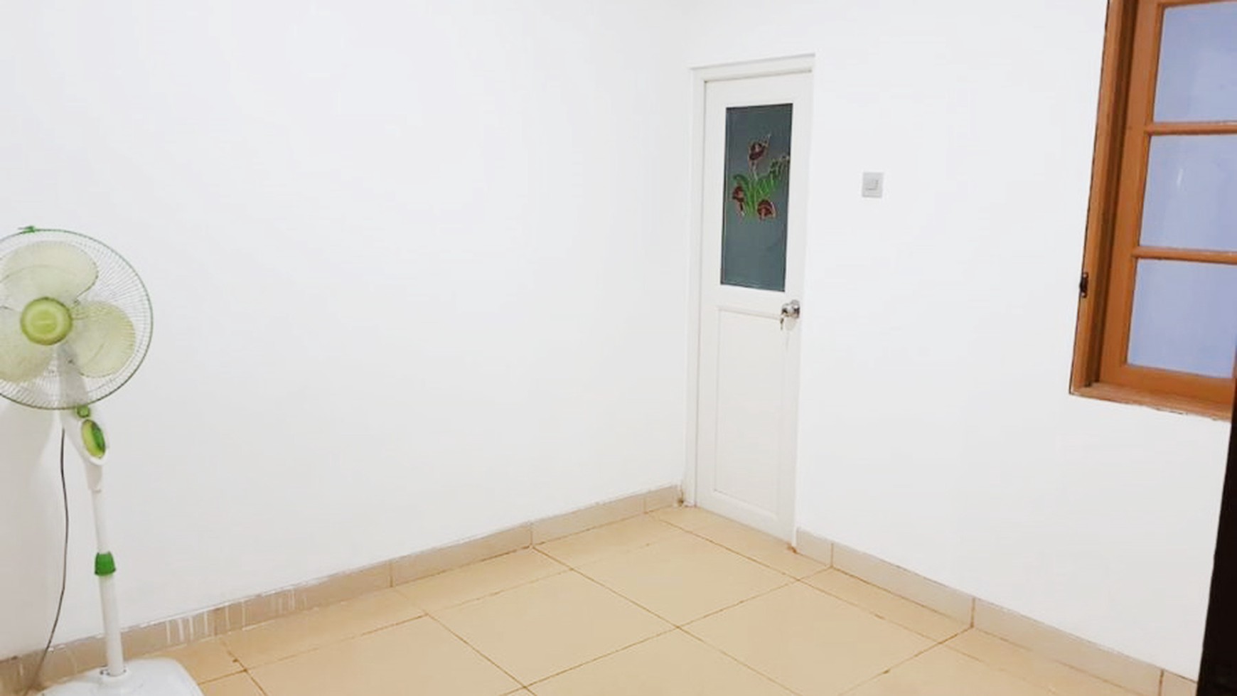 Rumah Bagus Di Komp DPR Pondok Ranji Kota Tangerang Selatan