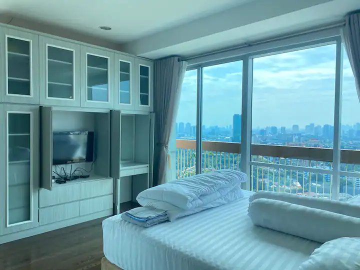 Apartemen 2 Kamar Tidur Full Furnished Di The Mansion At Kemang View Perkotaan Memukau Di Lantai 35