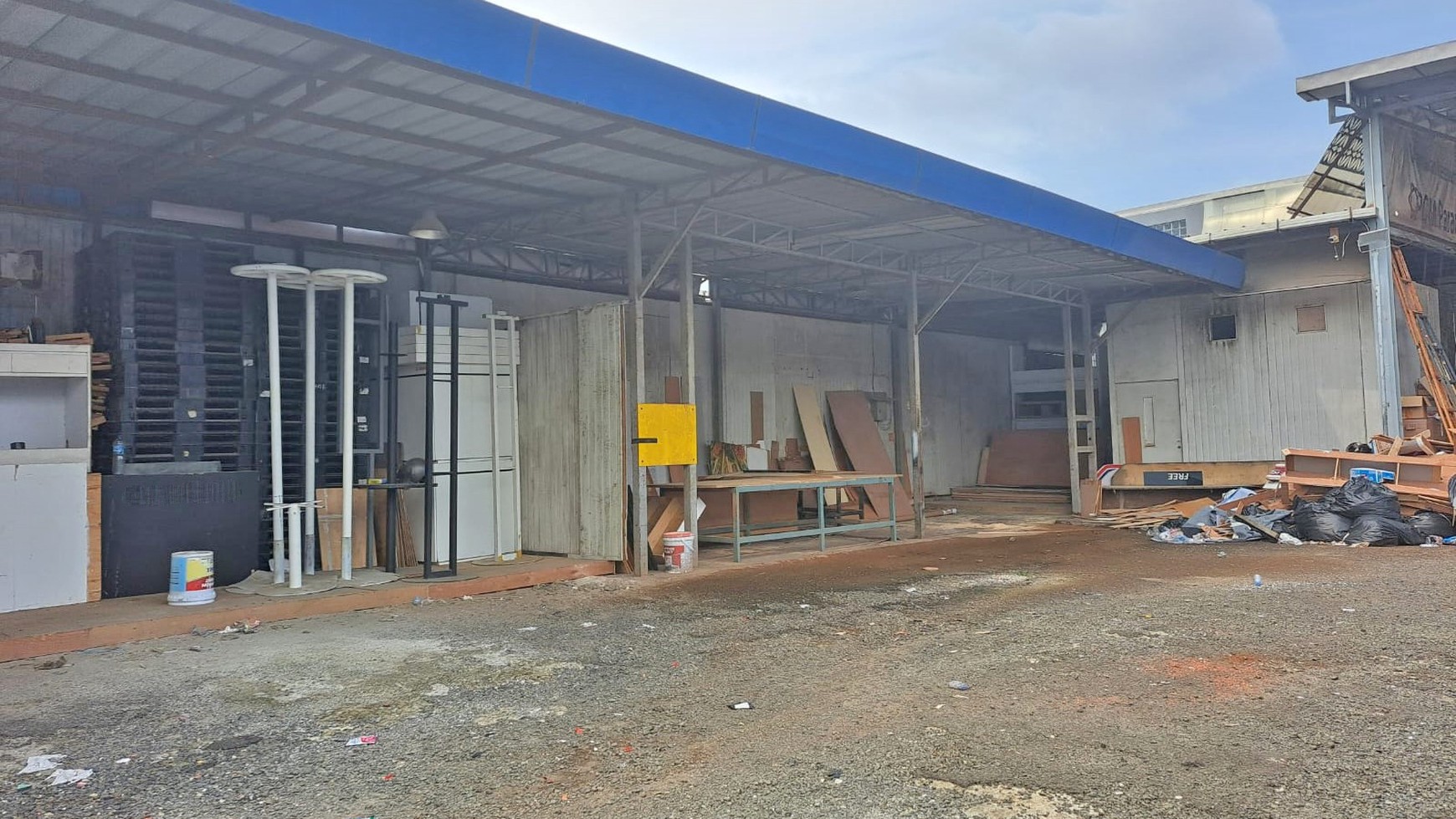 Dijual Ruang Usaha / Workshop di Kodiklat TNI, Buaran Serpong