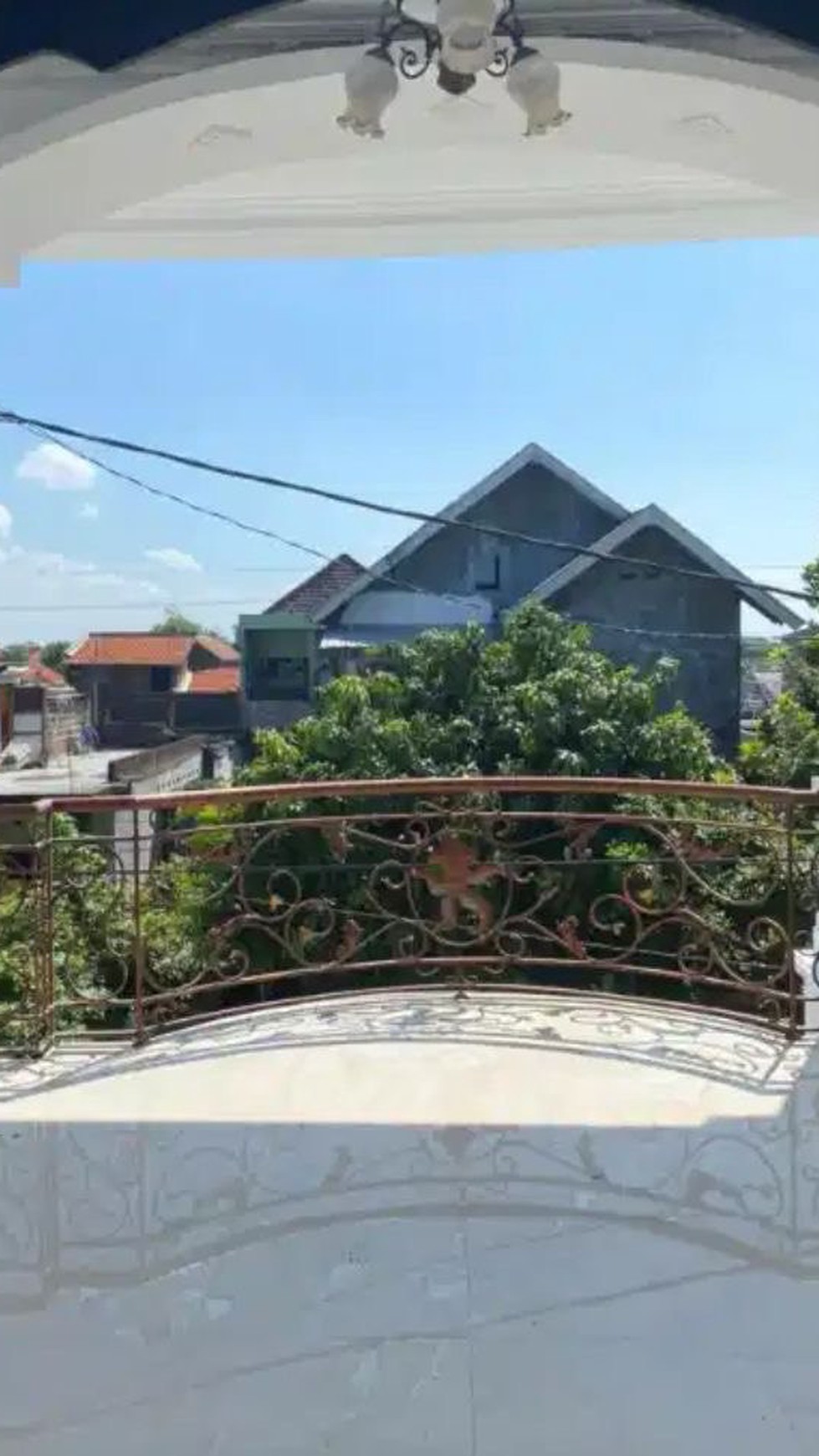 Dijual Rumah Bagus 2 Lantai di Perum Swan Regency Sedati Sidoarjo