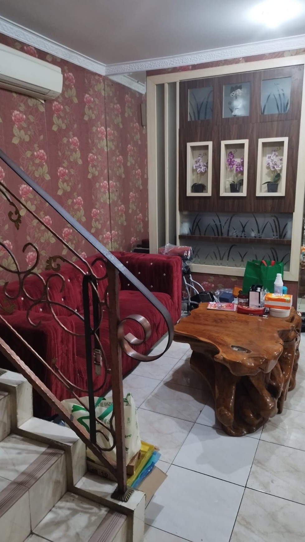 Dijual rumah di taman palem cengkareng