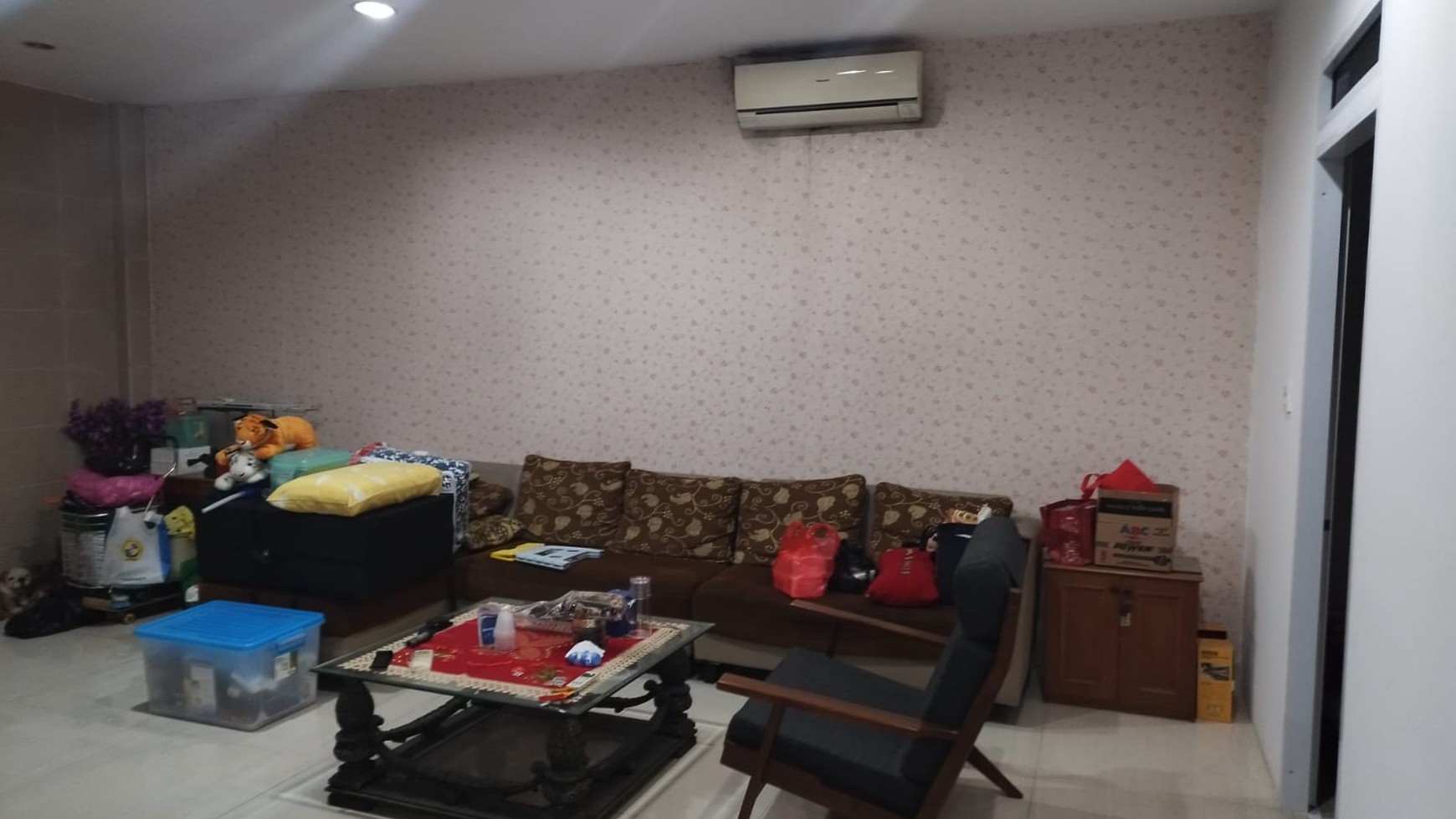 Dijual rumah di taman palem cengkareng