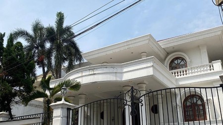 Rumah Mewah di Kebayoran Lama, Jakarta Selatan