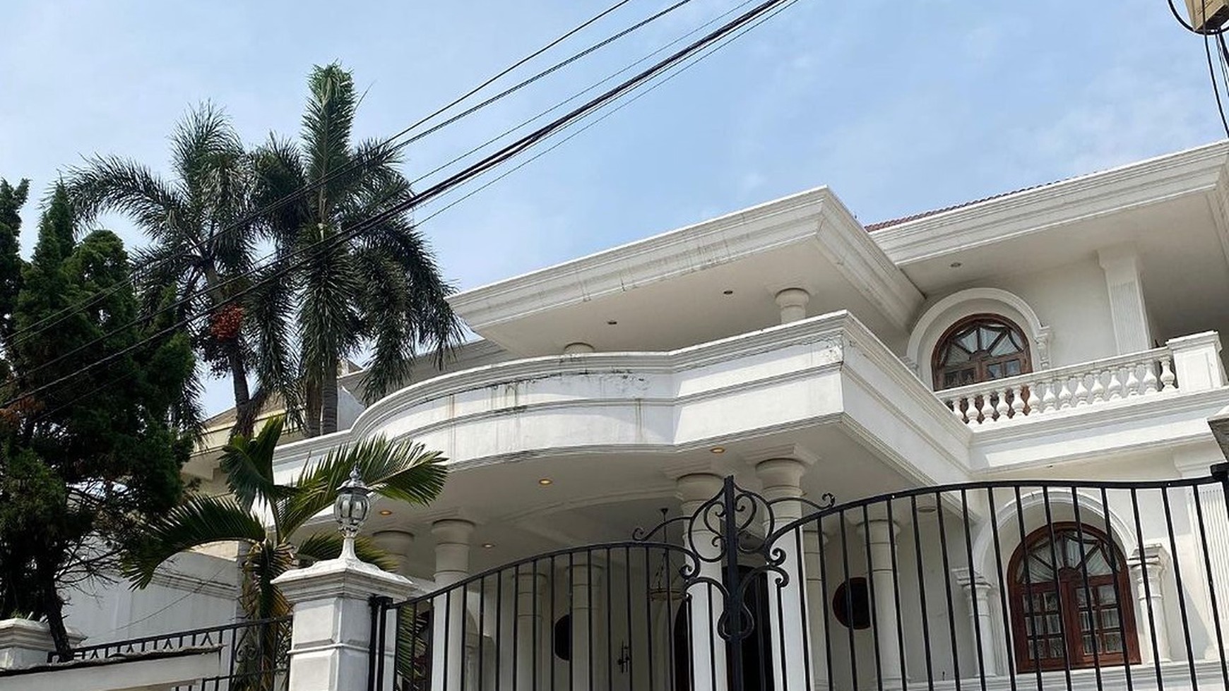 Rumah Mewah di Kebayoran Lama, Jakarta Selatan