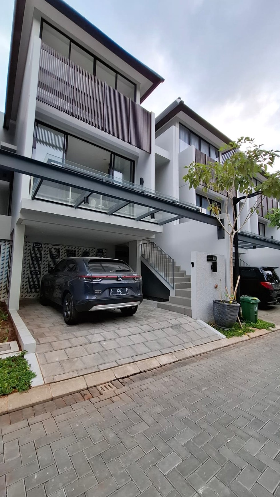 Rumah Hitung Tanah Area Cipete