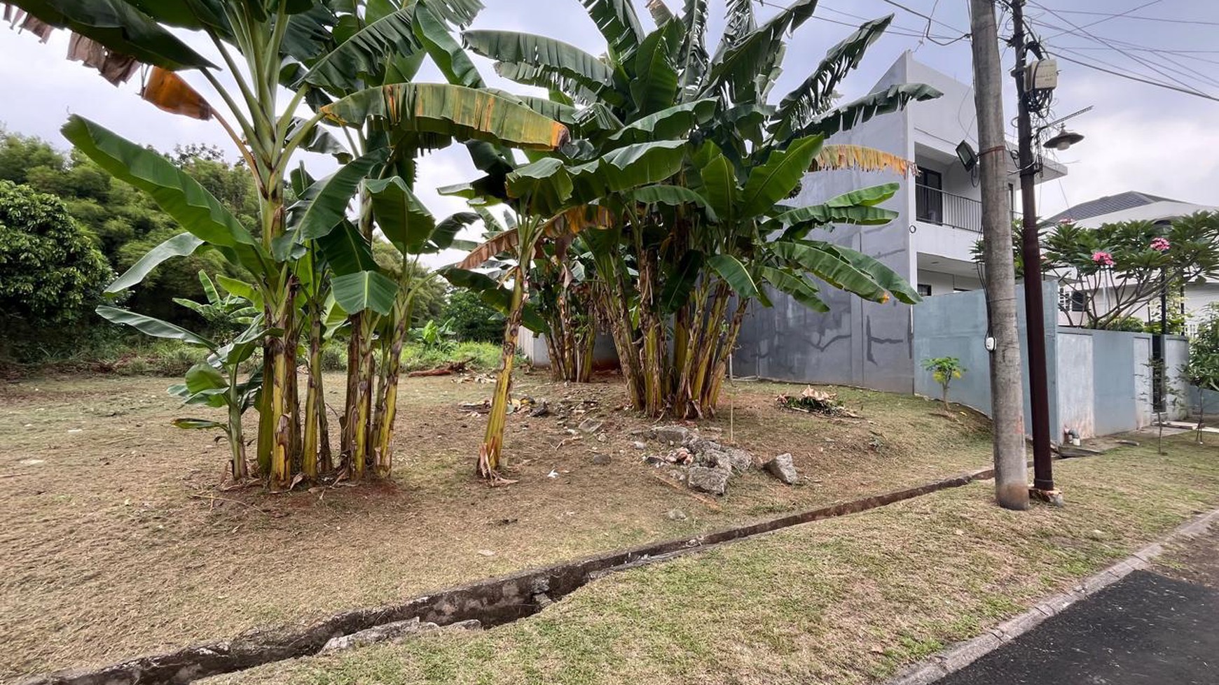 Rumah Hitung Tanah Area Cipete