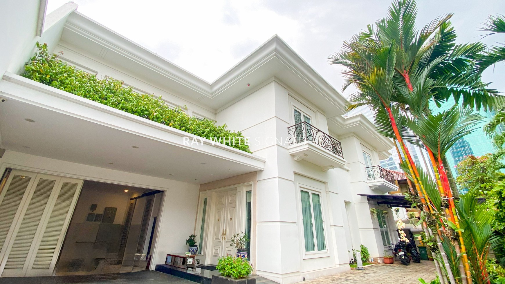 Rumah Hitung Tanah Area Cipete