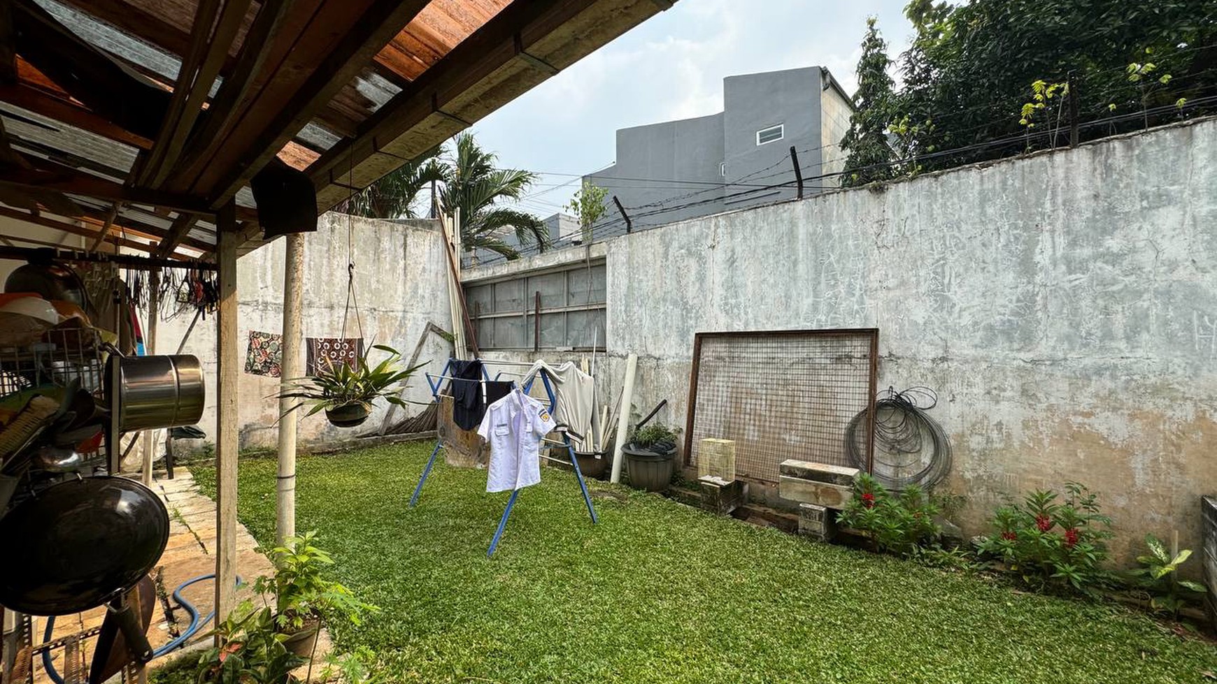 Rumah Hitung Tanah Area Cipete