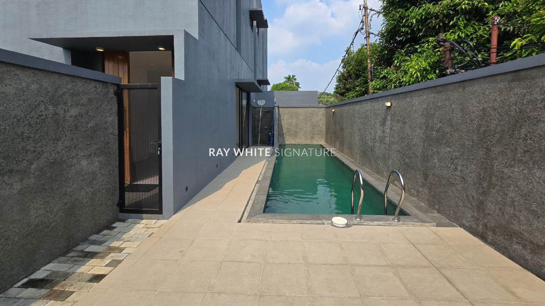 Rumah Hitung Tanah Area Cipete