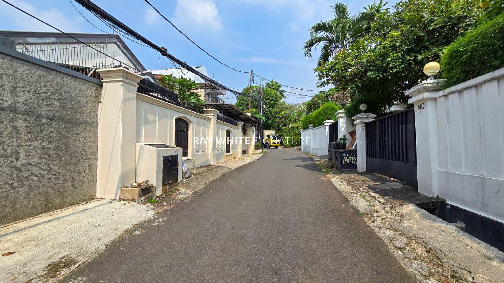 Rumah Hitung Tanah Area Cipete