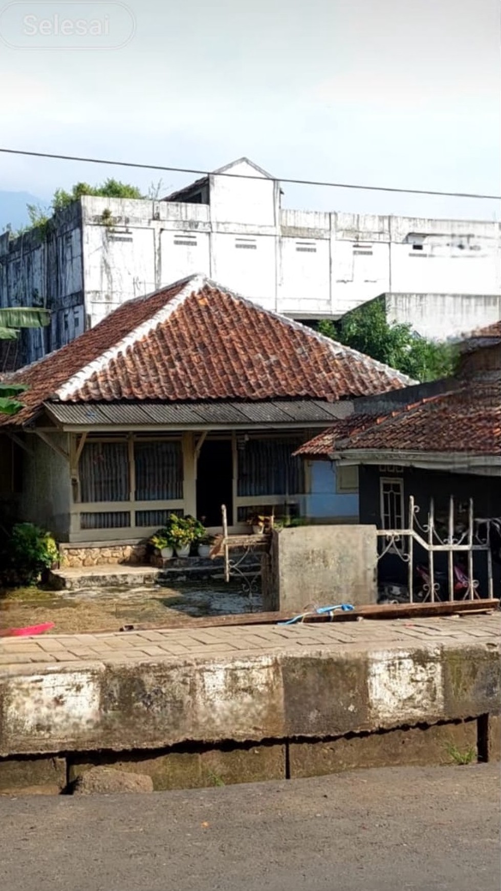 Rumah Hitung Tanah Lokasi Strategis Pinggir Jalan @Pandeglang