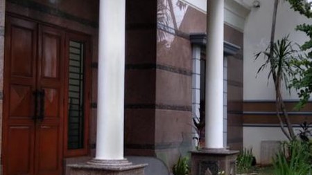 Rumah Bagus Di Jl Kemang Timur Jakarta Selatan