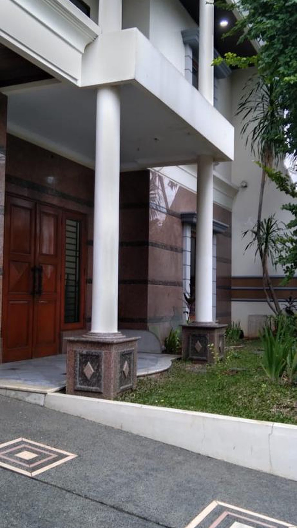 Rumah Bagus Di Jl Kemang Timur Jakarta Selatan