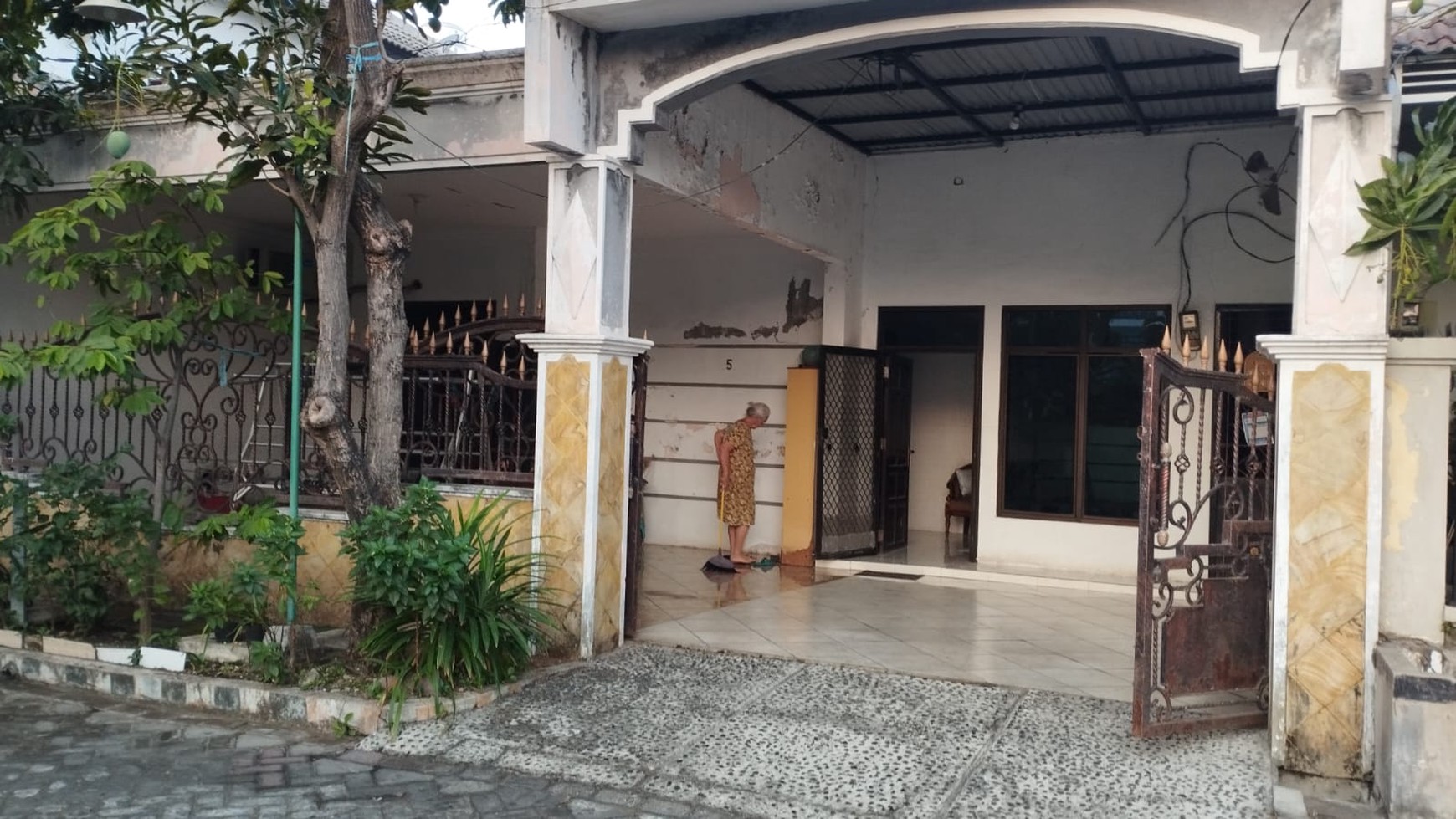 DiJual Rumah Wiguna Tengah,dekat Merr, UPN n Bandara