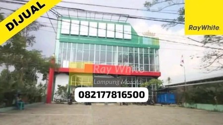 Dijual tanah dan bangunan 3 lantai cocok untuk semua Usaha lokasi kedamaian