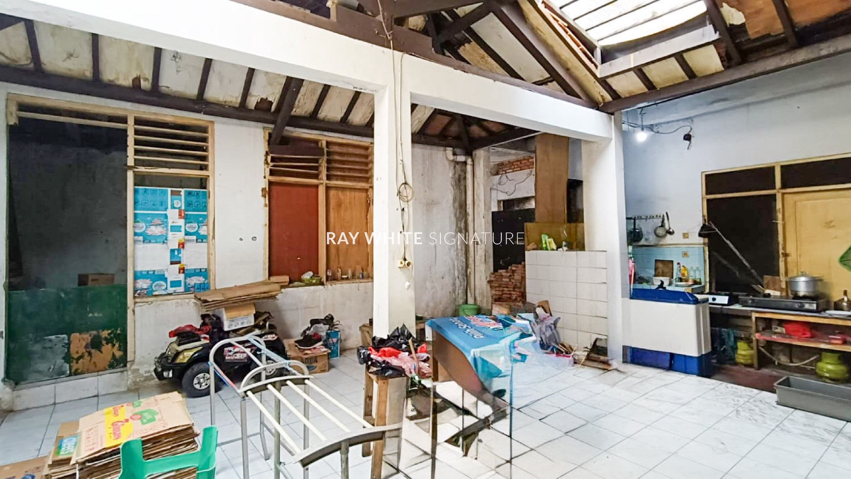Dijual Rumah Tua di Jl Setiabudi V Cocok Untuk Kos