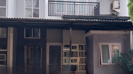 Rumah hunian  2 lantai Taman Chrysant 2, BSD