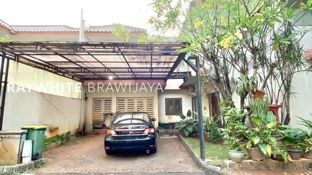 Rumah Cantik Nuansa Bali dalam Town House Lebak Bulus