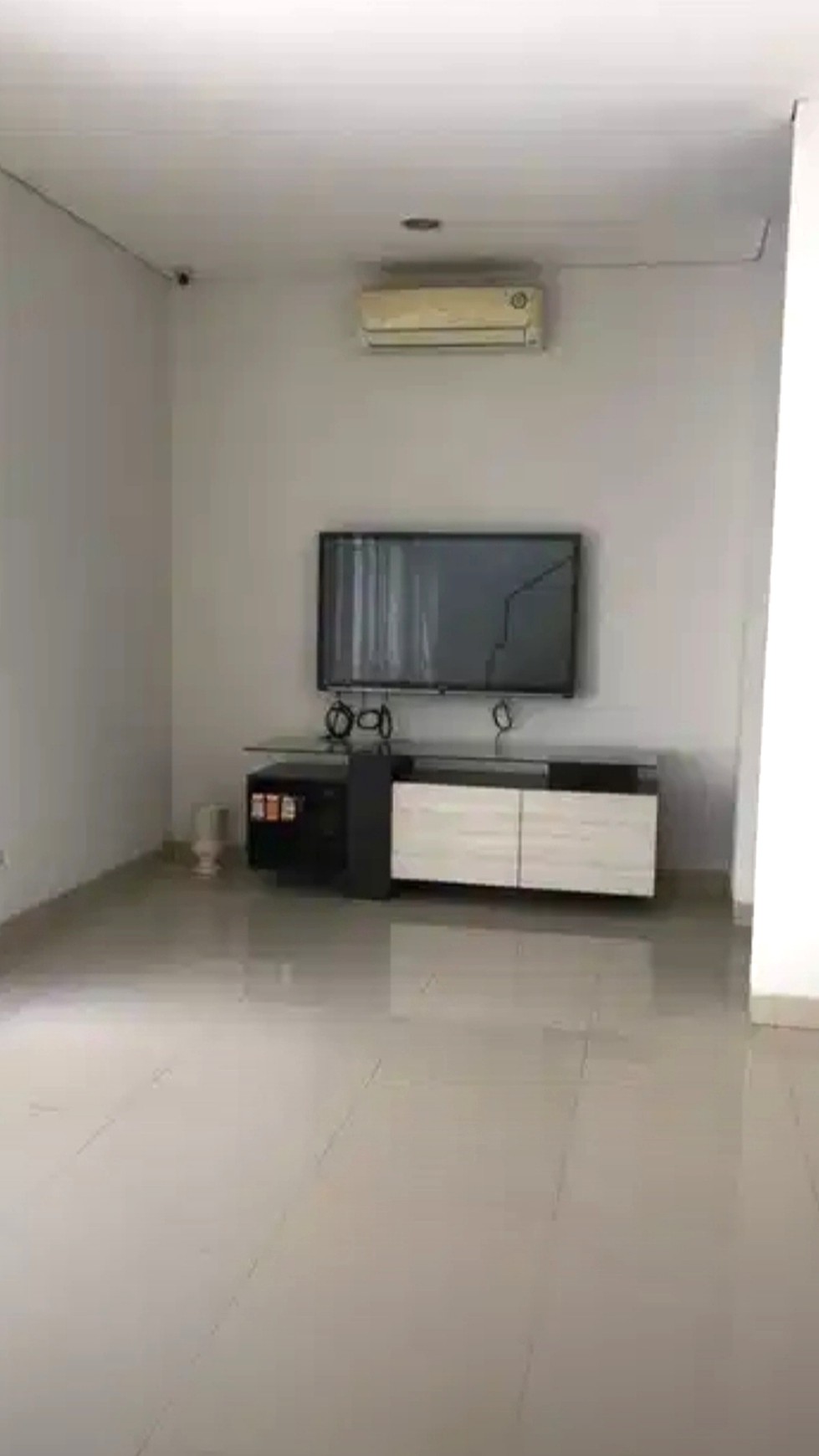 Rent. Rumah bagus cluster Eminent Ingenia, BSD