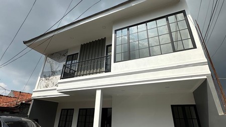 Brand New HouseðŸ" lokasi terletak di Gandaria Selatan - samping pondok indah Golf