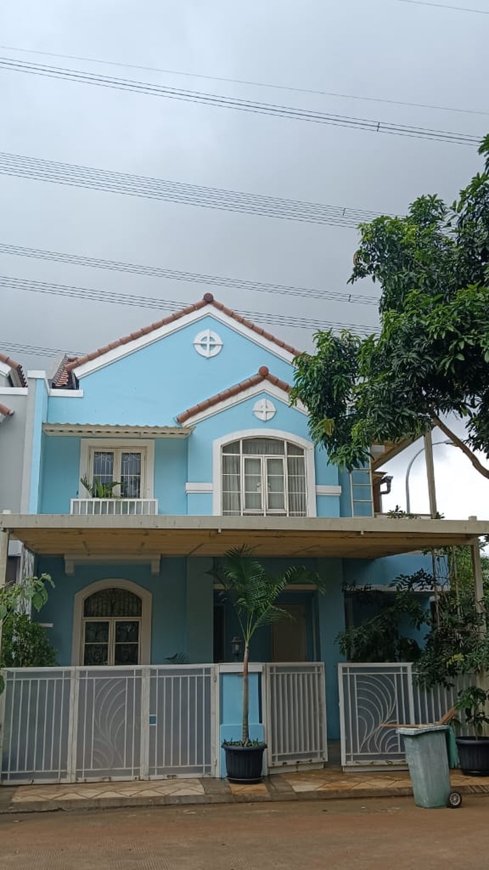 Flash Sale. Rumah bagus Taman Diponegoro Rolling Hills, Karawaci