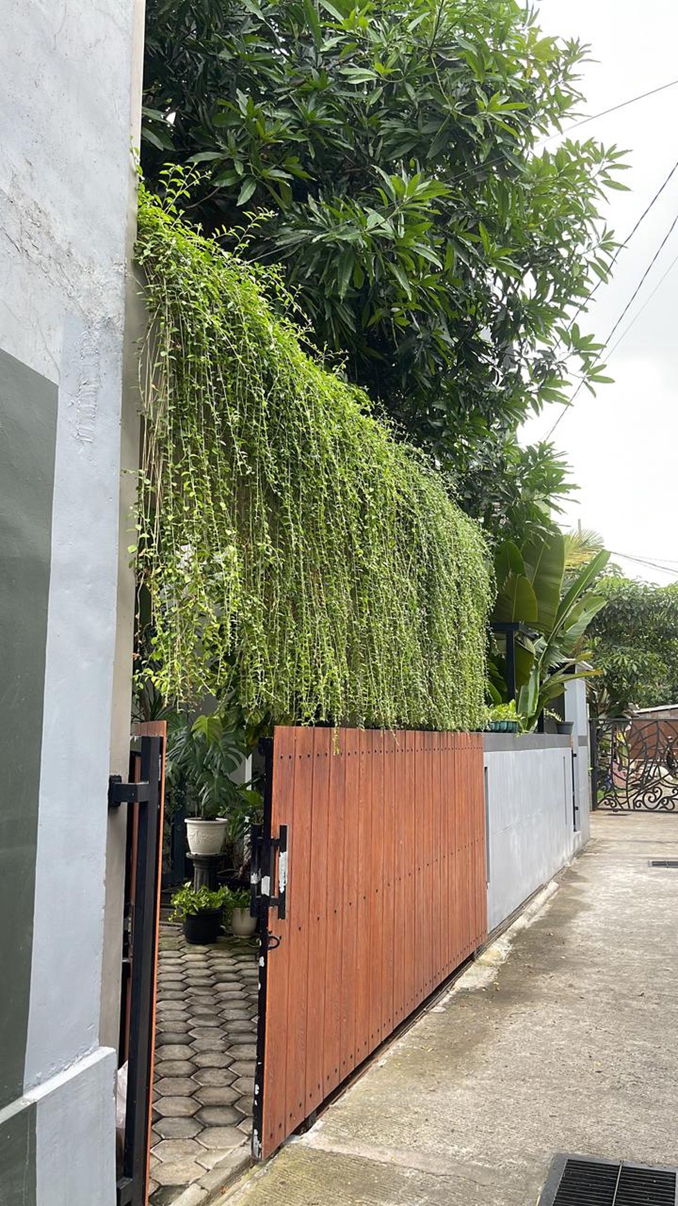 Rumah asri tipe studio dekat sklh Islam Karang Tengah Lebak Bulus JakSel