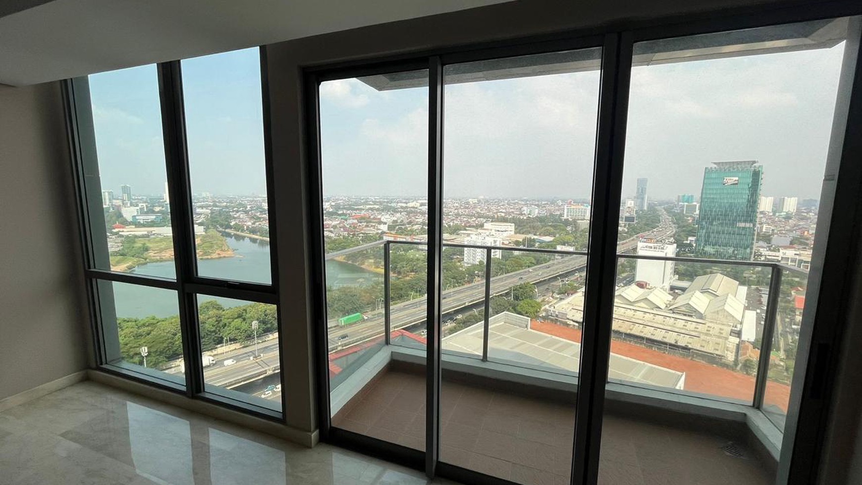 DIJUAL APARTEMEN HOLLAND VILLAGE 3 BR