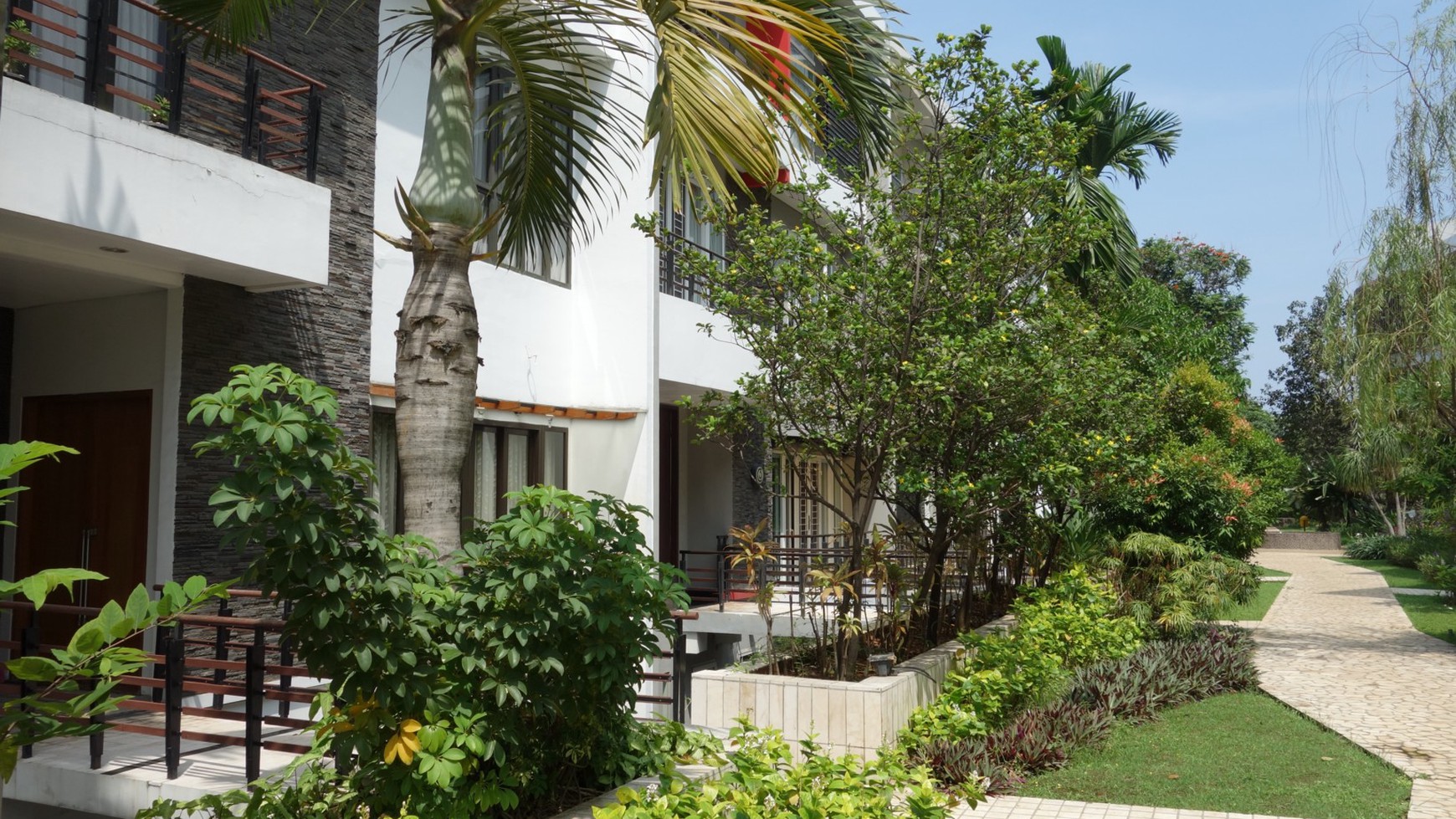 Rumah Hitung Tanah Area Cipete