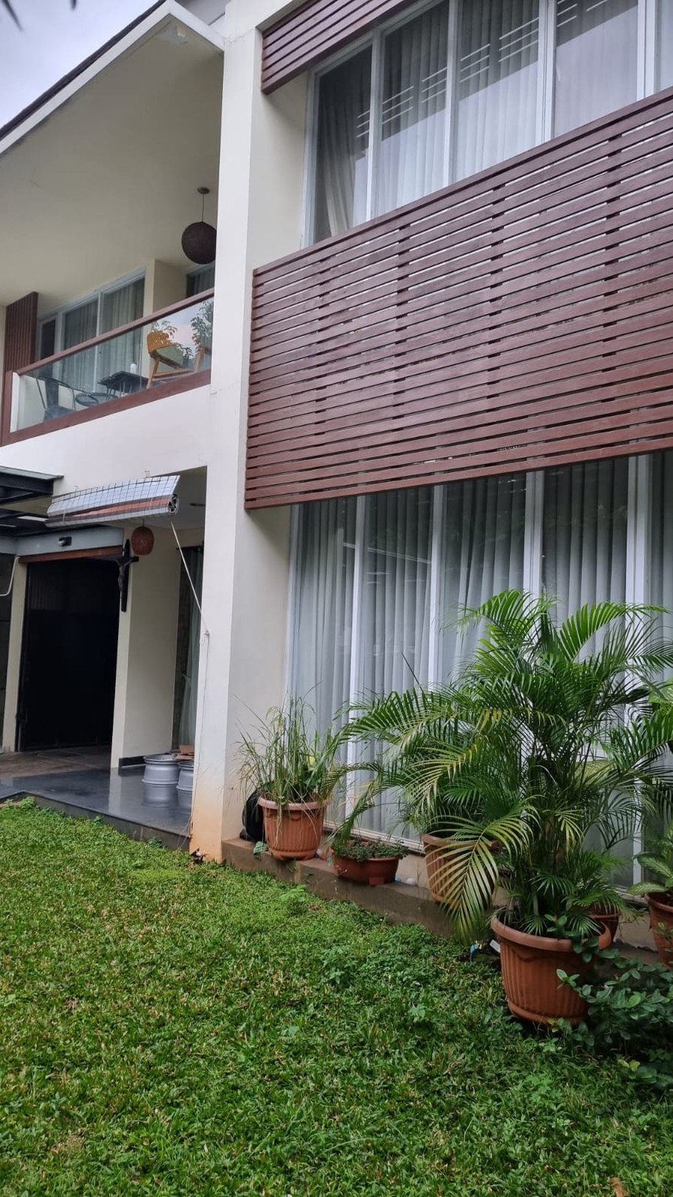 Rumah Bagus Di Kencana Indah Pondok Indah Jakarta Selatan