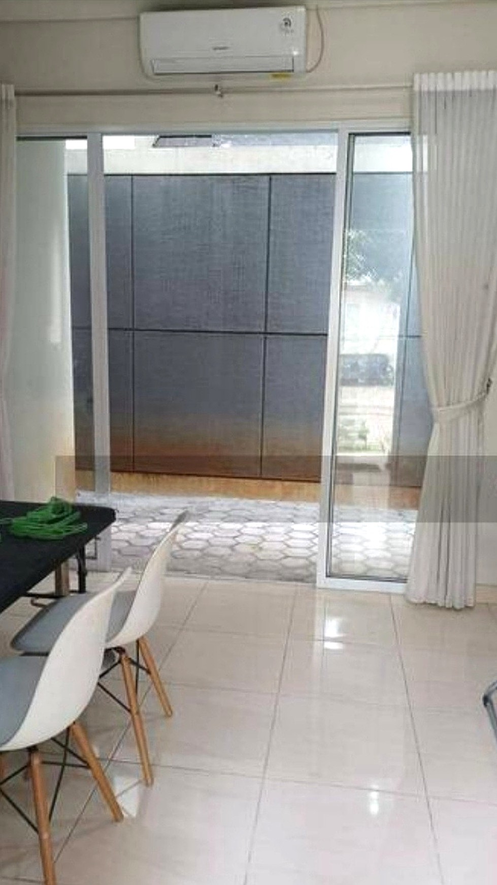 Hot Price. Rumah Bagus Di Vanya Park Assana, BSD.