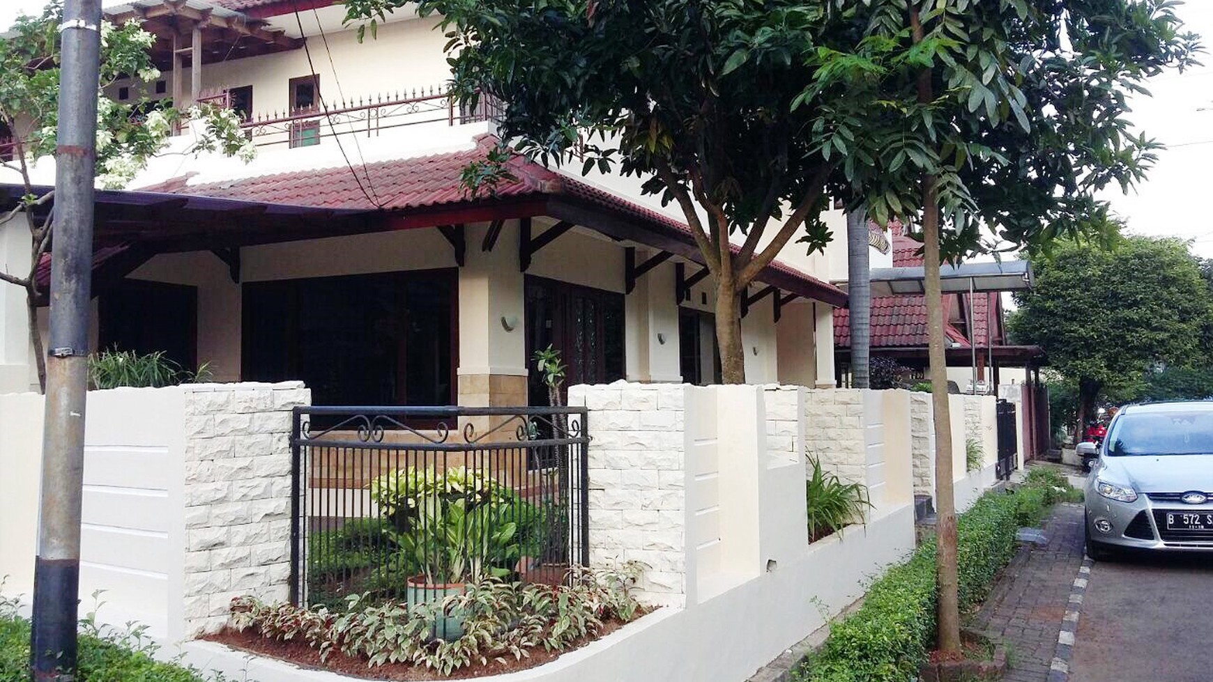 Rumah Hitung Tanah Area Cipete