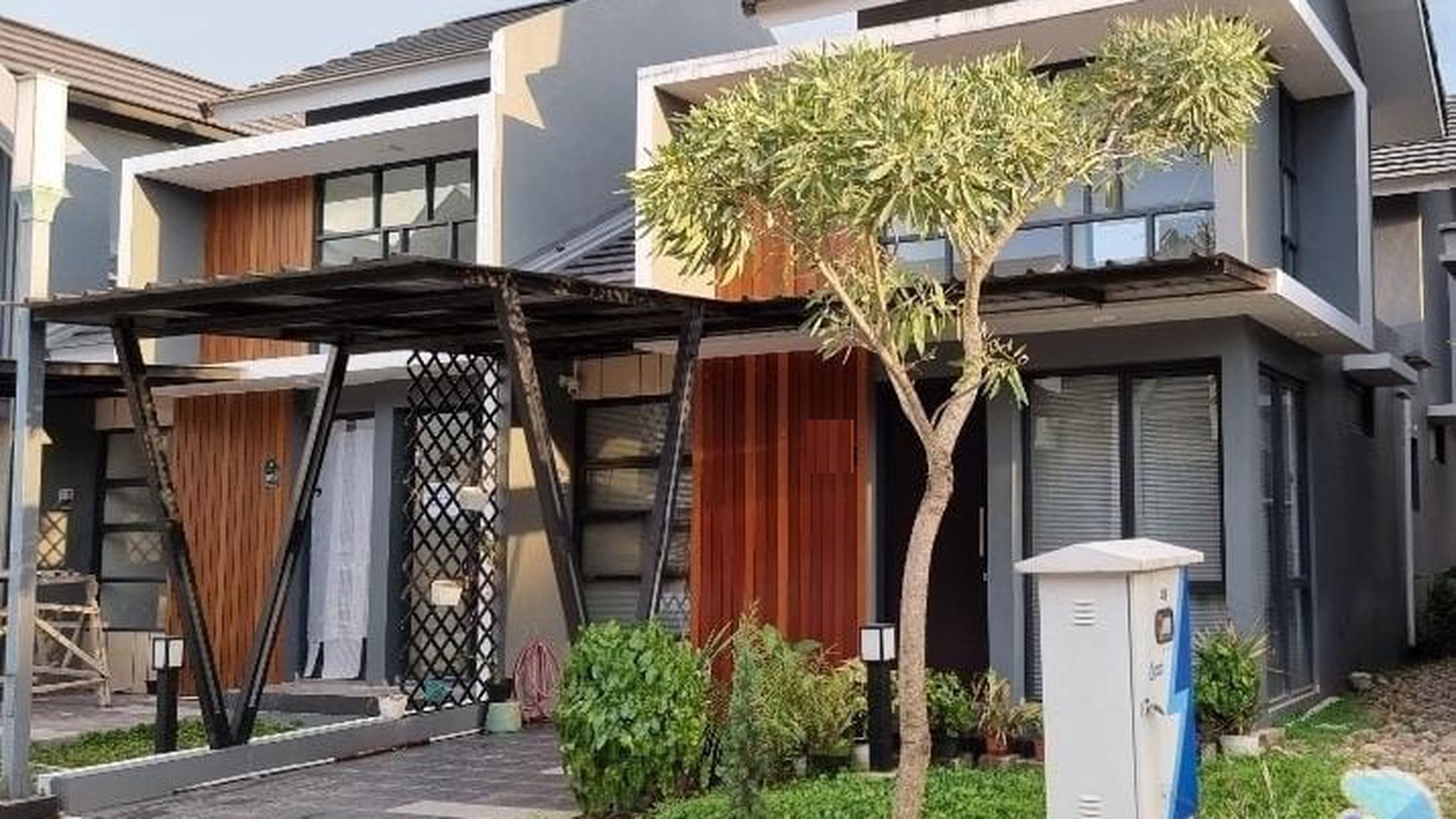 Rumah minimalis bagus, kemanan 24 Jam di Cisauk.