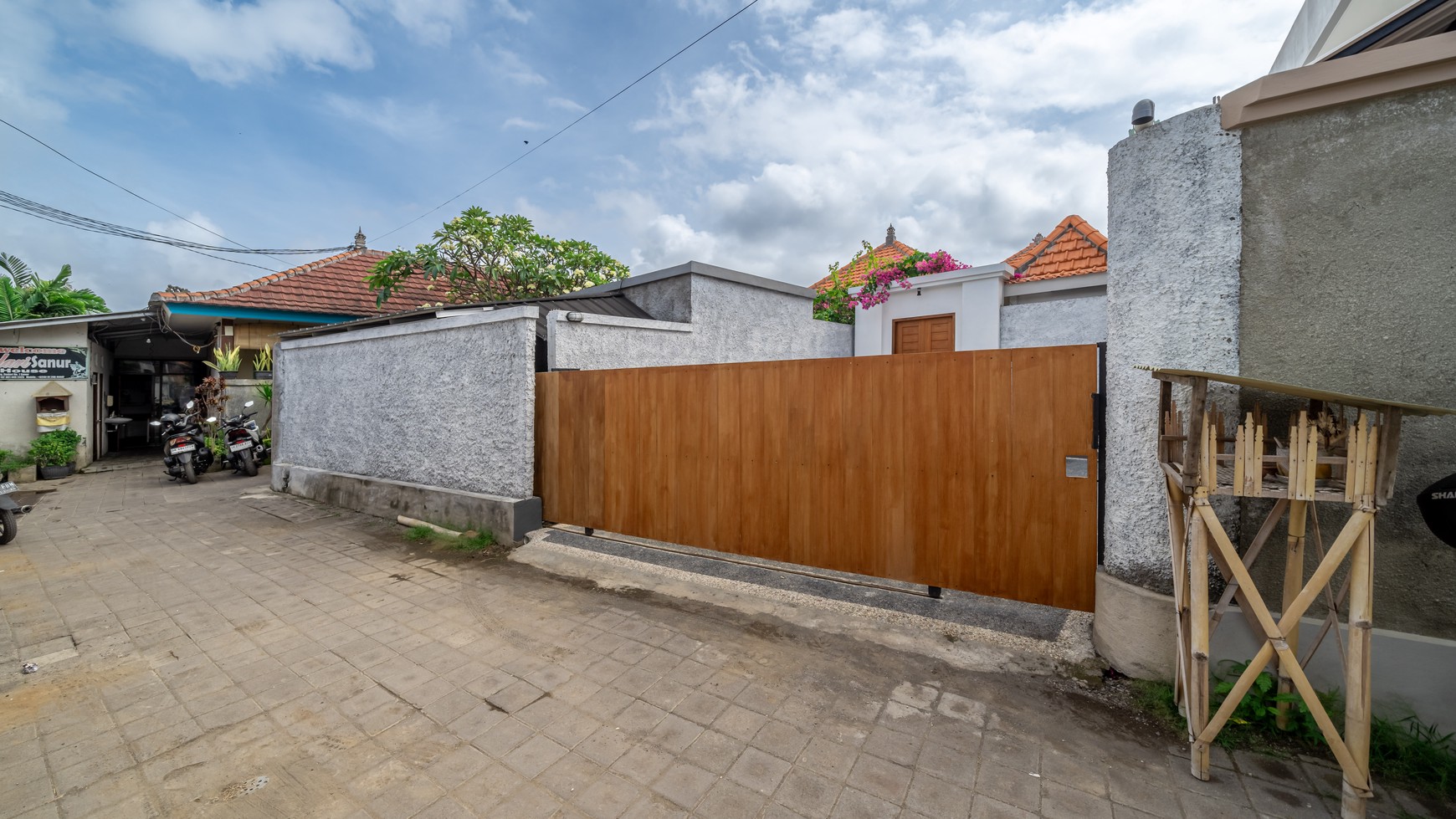 Villa 2 Bedrooms Leasehold in Kesari Sanur