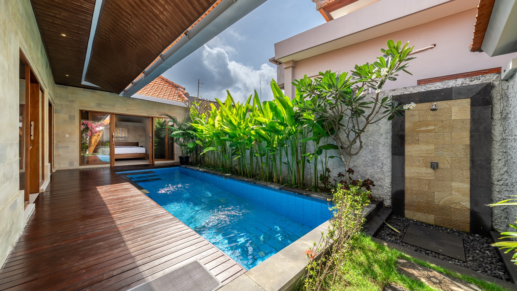 Villa 3 Bedrooms Leasehold in Kesari Sanur Bali